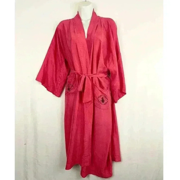 Elegant Red 100% Silk Hand-Embroidered Women’s Kimono - Picture 13 of 13